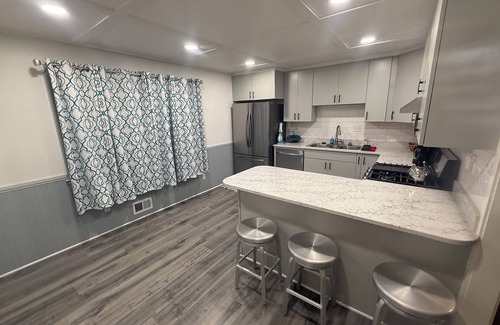 Raytown House | Raytown Ranch - Mahome Away from Home