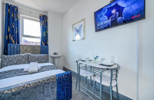 Chapeltown House | -RC7H- For your relaxed & Cosy Free Parking