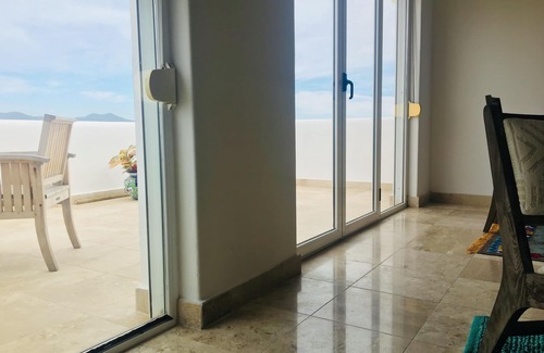 Centro Condo | Ready and Clean: Renovated Condo in fabulous Pedregal, Ocean, city and Mtn views