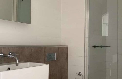 Carlton South Apartment | Readyset Apartments on Bouverie