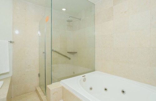 Juarez Municipality Hotel | Real Inn Ciudad Juárez by the USA Consulate