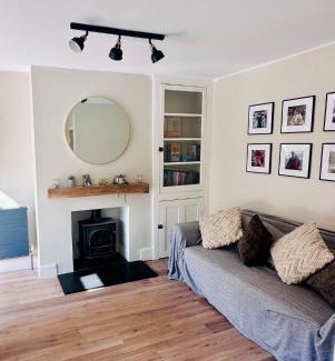 Southampton House | Recently renovated 3 bed home