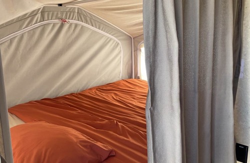 Twentynine Palms House | Reconnect with Nature at this Unforgettable Camper Retreat.