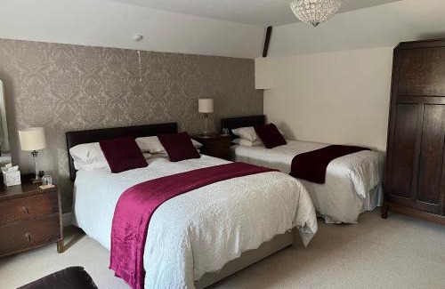 Walwyn's Castle Bed & Breakfast | Rectory Farm