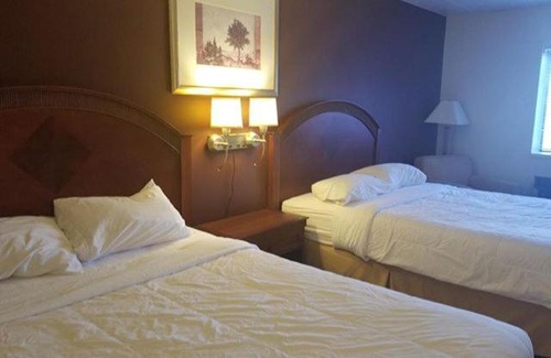 Wayne Hotel | Red Apple Inn