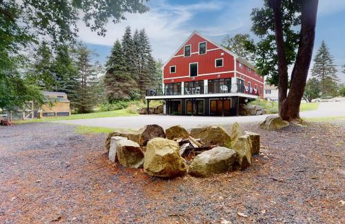 Wells House | Red Barn & Blueberries