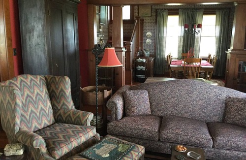 Higginsville Other | Red Brick Farmhouse B&B - Edwin's Room