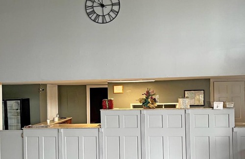 Houma Hotel | Red Carpet Inn - Houma