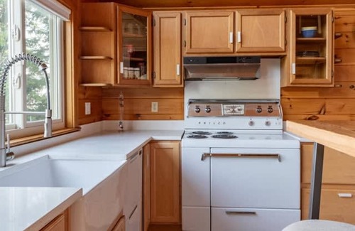Sidney House | Red Cedar Haven in Sidney