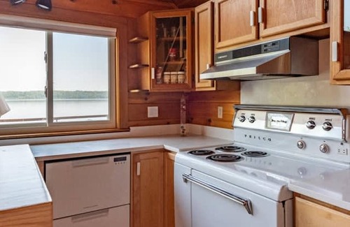 Sidney House | Red Cedar Haven in Sidney