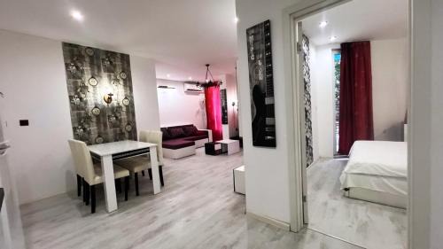 Balchik Apartment | Red Fashion Apartments with Free Parking&Pool