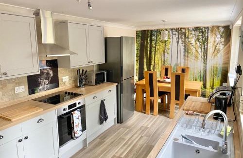 Aubourn Apartment | Red House Cottage - peaceful - views - walks