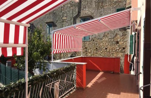 Follo House | Red House