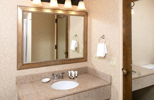 Redding Hotel | Red Lion Hotel Redding