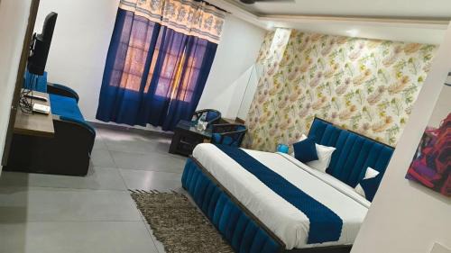 Chandigarh Hotel | red orchid hotel near Chandigarh railway station