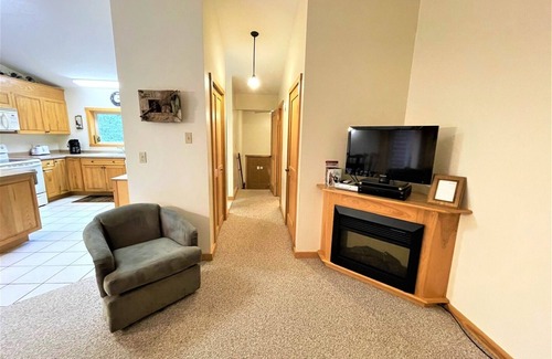 Phillips Condo | Red Pines - Elk Lake Condo #2 | 2 Bed, 1 Bath