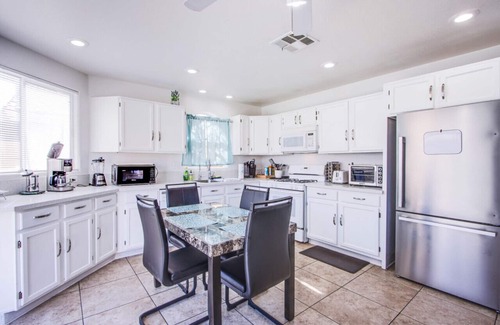 Summerlin House | Red Rock Poolside Retreat