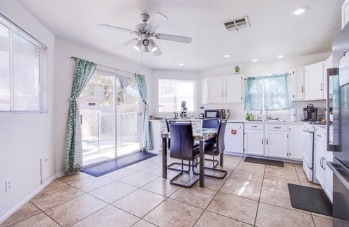 Summerlin House | Red Rock Poolside Retreat