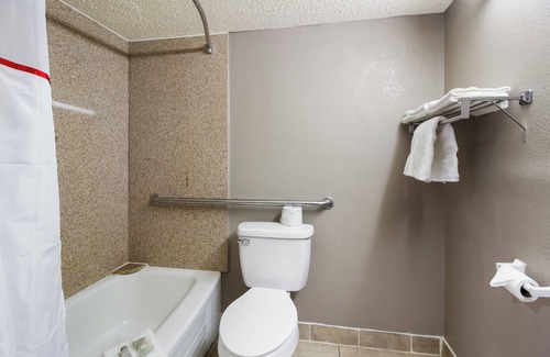 New Stanton Hotel | Red Roof Inn New Stanton