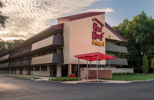 Newark Hotel | Red Roof Inn PLUS+ Wilmington - Newark