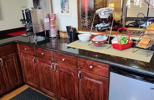 Cornelius Hotel | Red Roof Inn & Suites Cornelius – Lake Norman