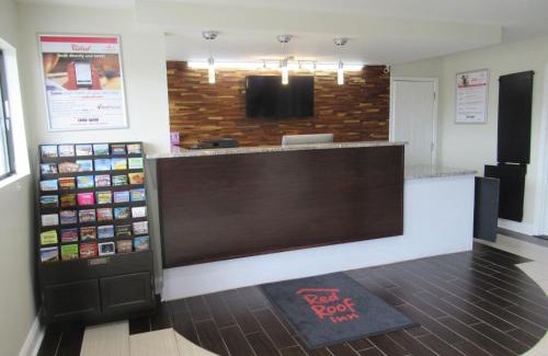 Walton Hotel | Red Roof Inn Walton, KY - Richwood - Cincinnati Airport South