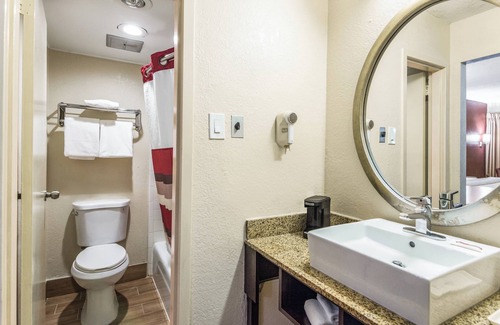 Williamsburg Hotel | Red Roof Inn Williamsburg