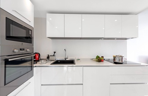 Ronco sopra Ascona Apartment | Red view apartment, Ronco sopra Ascona, Switzerland