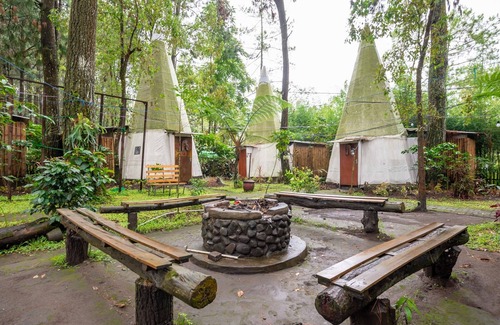 Batu RV Rental | RedDoorz @ Apache Camp