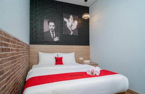 Bogor Hotel | RedDoorz at Golden Averis Cibuluh Bogor