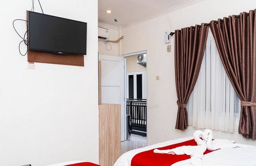 Bogor Timur House | RedDoorz near Exit Toll Bogor