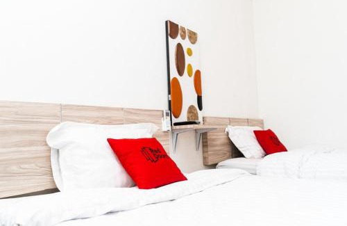 Bogor Timur House | RedDoorz near Exit Toll Bogor