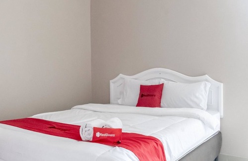 South Tambun Hotel | RedDoorz Plus near Tambun Station