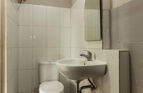 Bogor House | RedDoorz Syariah near Taman Air Mancur Bogor