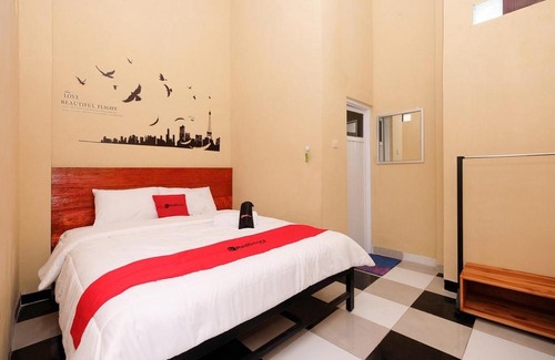 Kediri House | RedDoorz syariah @ Selomangleng Kediri