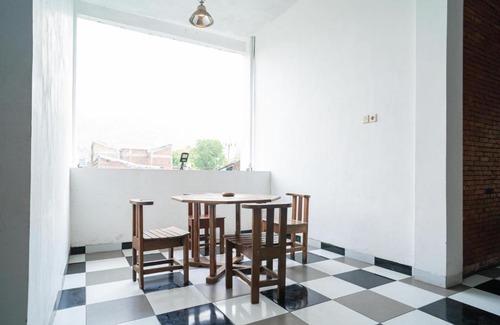 Kediri House | RedDoorz syariah @ Selomangleng Kediri