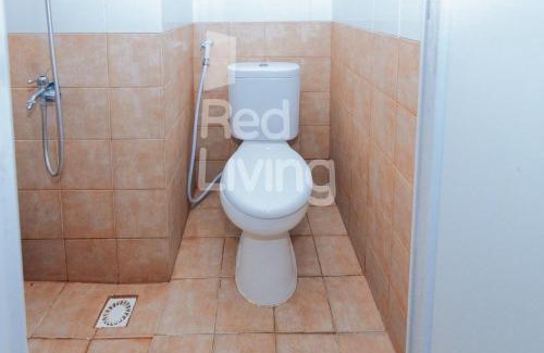Rawasari Apartment | RedLiving Apartemen Green Pramuka - Family Group Tower Orchid