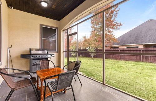 Schertz House | Reduced! Randolph Central, 1-story, Chef Kitchen