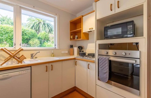 Lynmore House | Redwoods Haven | 100m to The Redwoods + Spa Pool