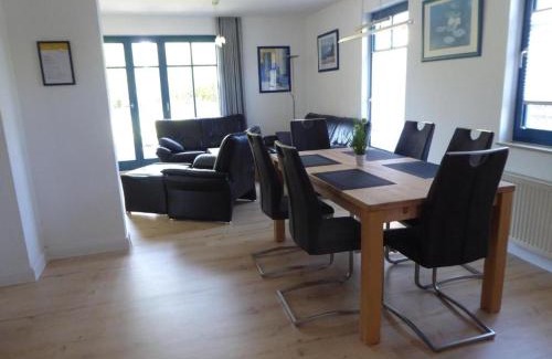 Puddemin House | Reetdachhaus in der Puddeminer Wiek