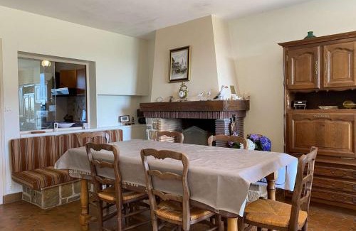 Arzon Villa | REF 007 Maison vue mer trois chambres sept personnes avec jardin KERMOR ARZON
