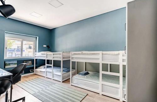 Cova da Piedade Apartment | Refreshed apartment with private garden