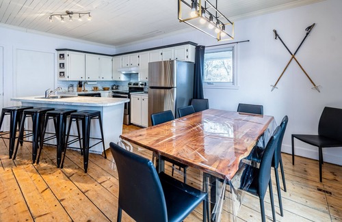 Saint-Philemon House | Refuge du Massif - Halte au cœur du village