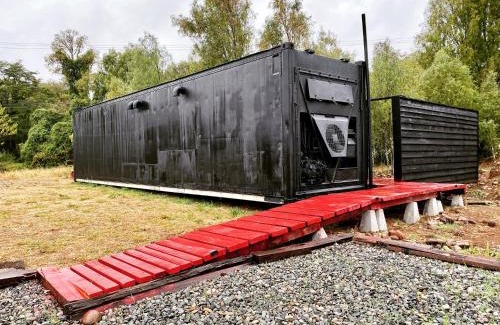 Los Lagos Apartment | Refugio 14 with hot tub in the forest