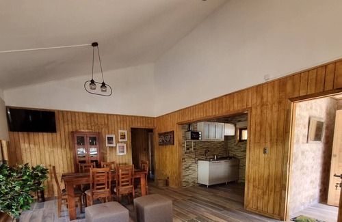Pinto Ski Chalet | Refugios de Montaña Reloncaví