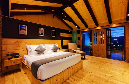 Shoghi Hotel | Regenta Resort MARS Valley View