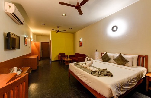 Gangavhare Hotel | Regenta Resort Soma Vine Village