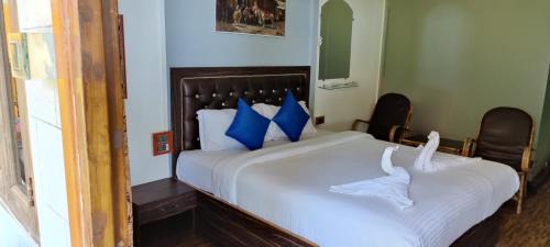 Ashvem Hotel | Regina's Place