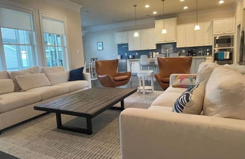 The Glade House | Rehoboth Beach Retreat - 4BR home close to Tanger outlets, bike trail, pool