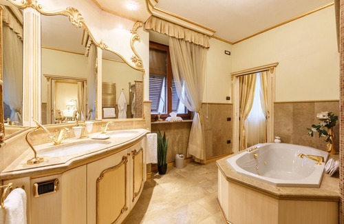 Tassullo Bed & Breakfast | Relais Villa Quercia